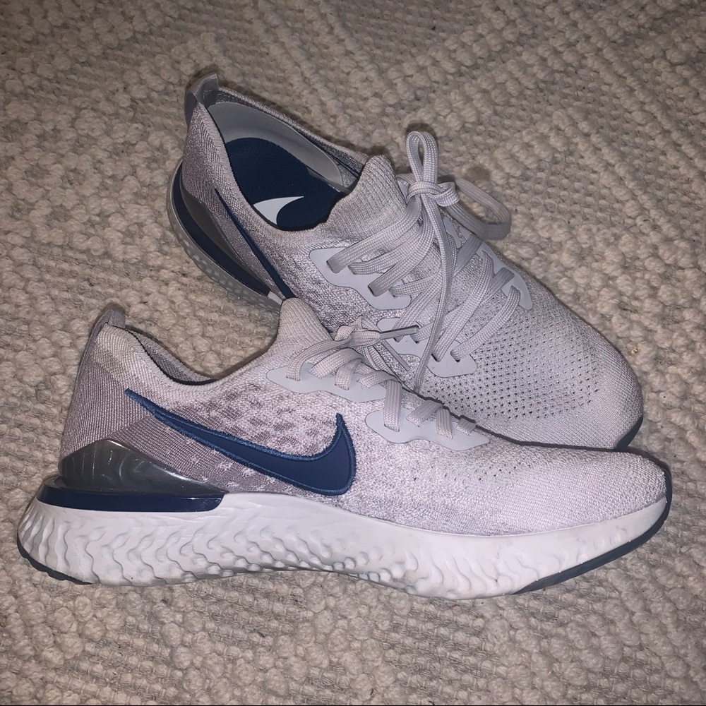 Nike Mens React Epic Flyknit 2 Running Shoes